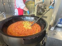 夏野菜のバターチキンカレー ナンにつけていただきます